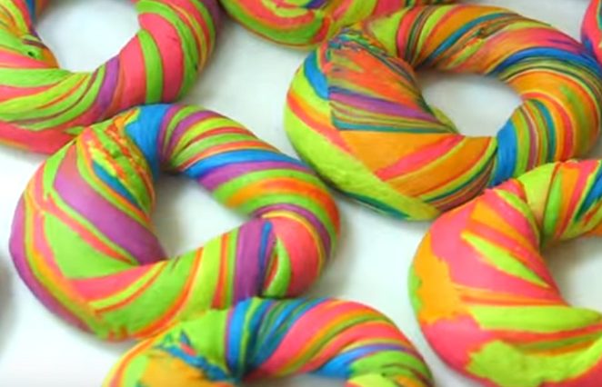 regnbue-bagels