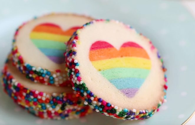 kjeks-regnbuehjerte